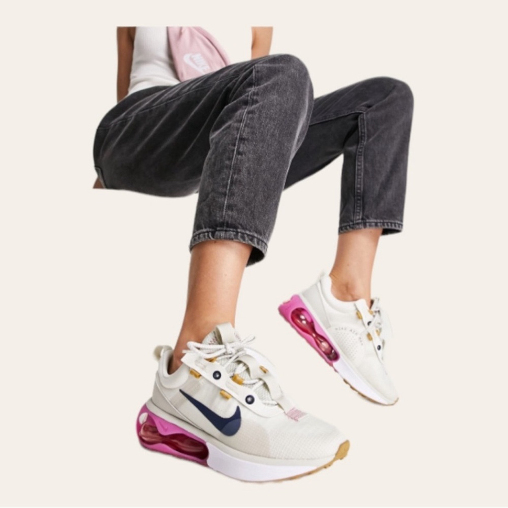 NWT Nike Women’s air max 2021 Phantom running sneakers